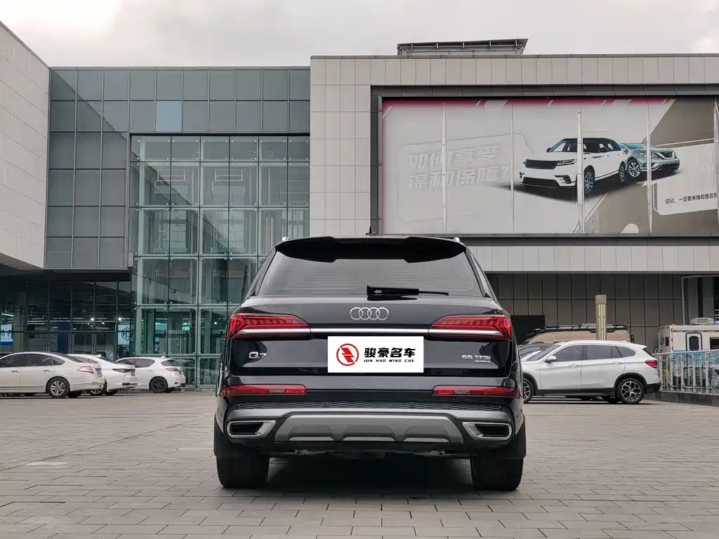 Audi Q7 2020 — фото 15