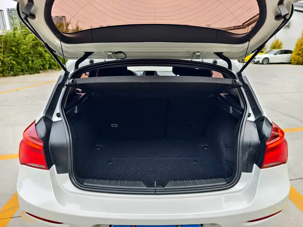 BMW 1 Series 2016 — фото 14