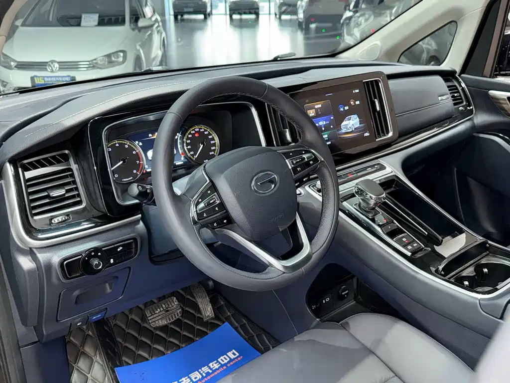 GAC Trumpchi M8 2023 — фото 10