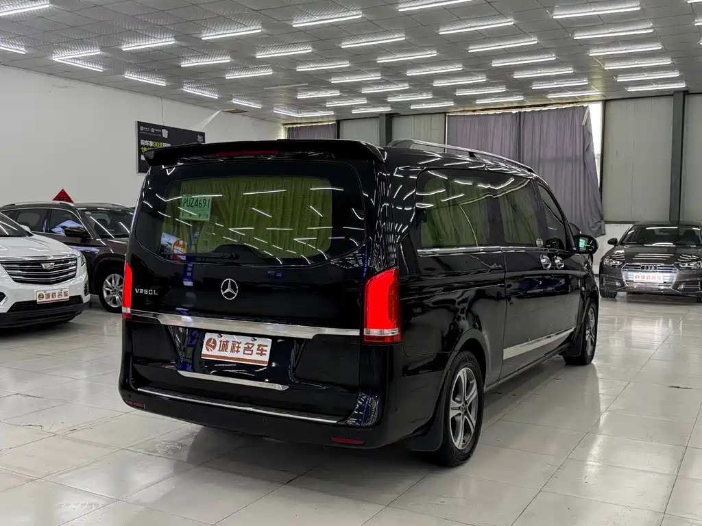 Mercedes-Benz Vito 2018 — фото 12