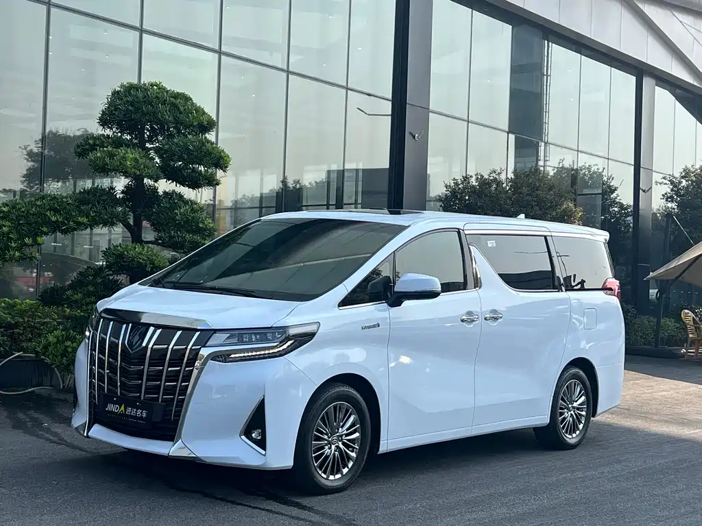 Toyota Alphard 2020 — фото 1
