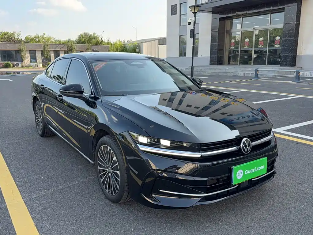Volkswagen Magotan 2025