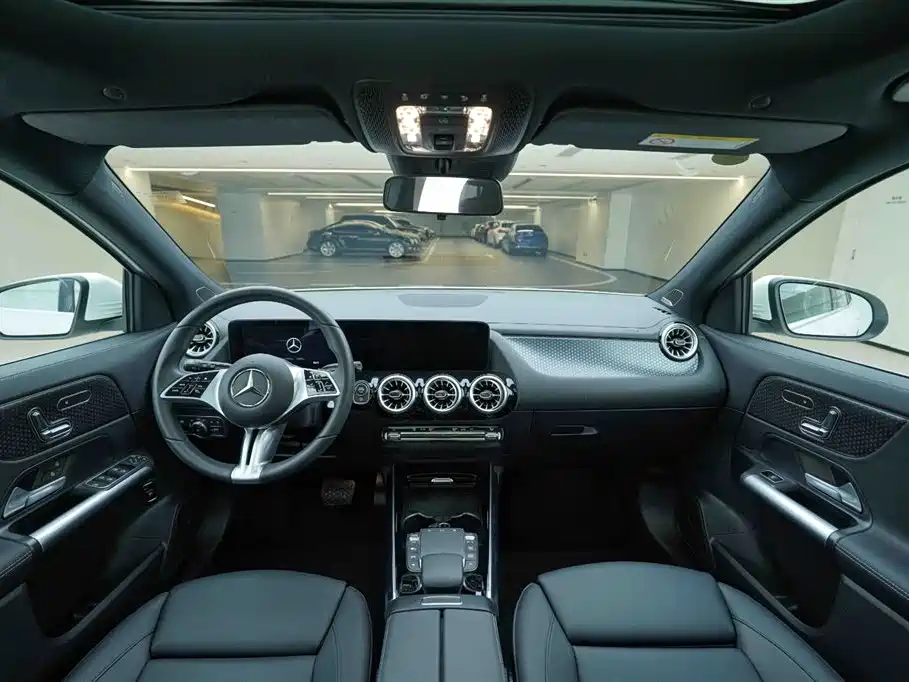 Mercedes-Benz GLA 2024 — фото 16