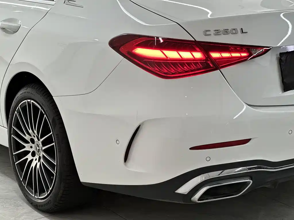 Mercedes-Benz C-Class 2024 — фото 7