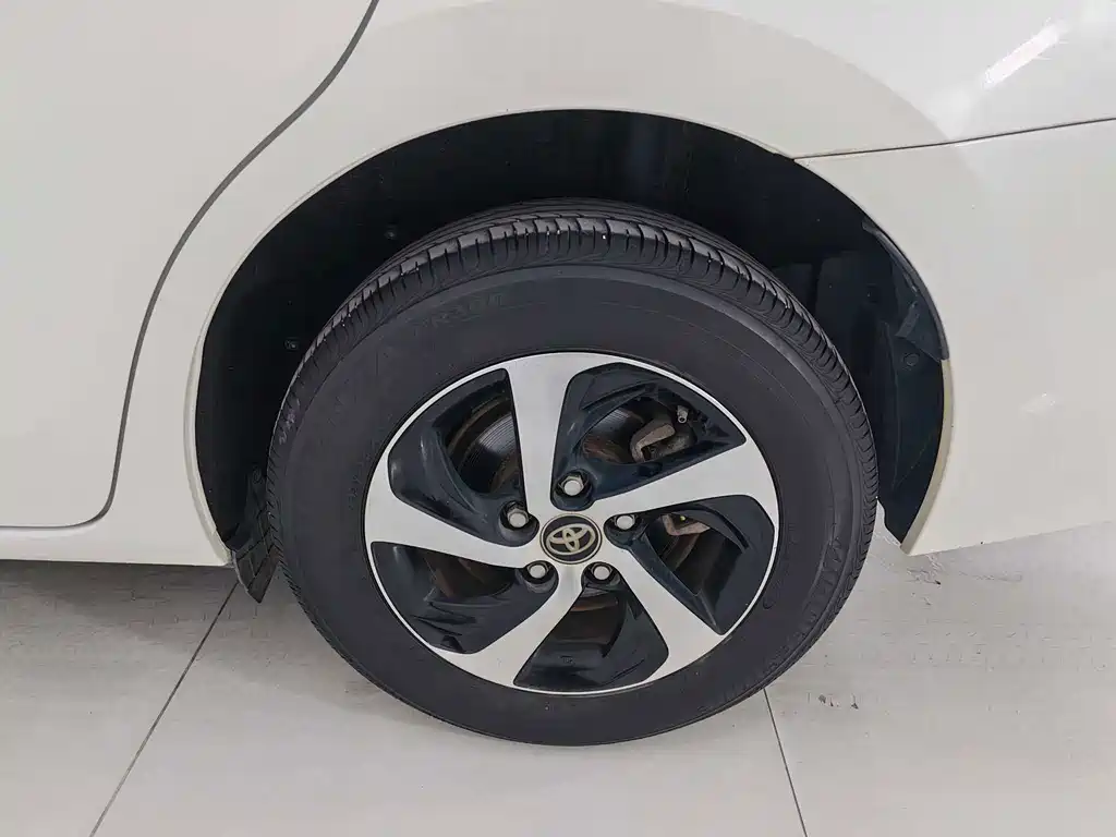 Toyota Levin 2018 — фото 17