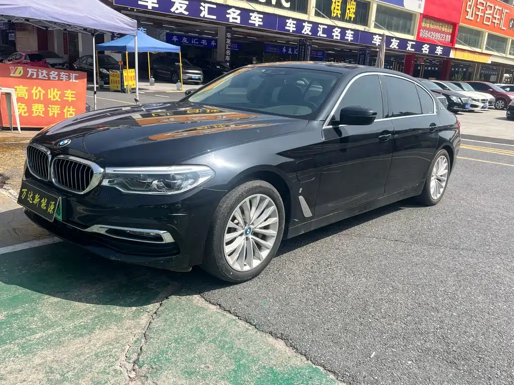 BMW 5 Series New Energy 2019 — фото 1