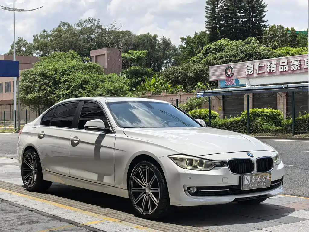 BMW 3 Series 2013