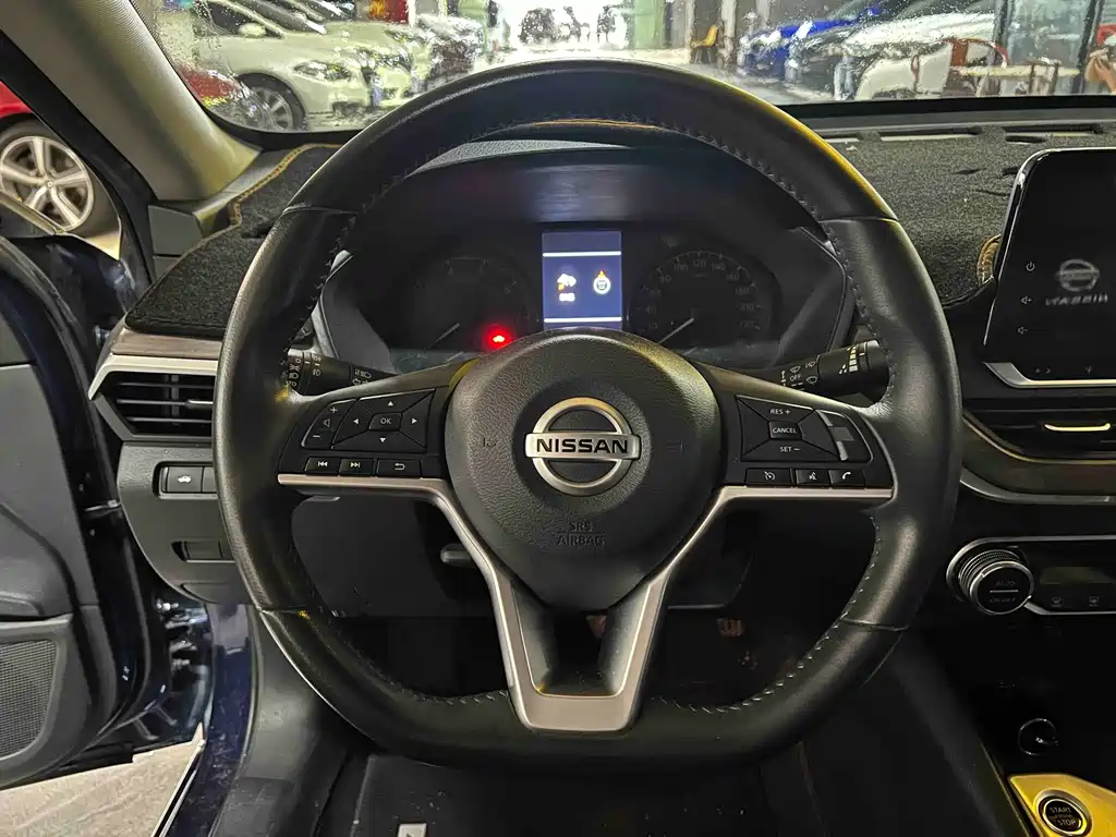 Nissan Teana 2022 — фото 10