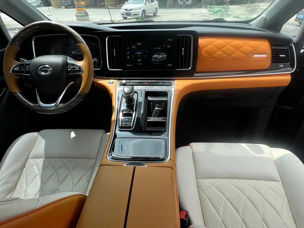 GAC Motor Trumpchi M8 2022 — фото 13