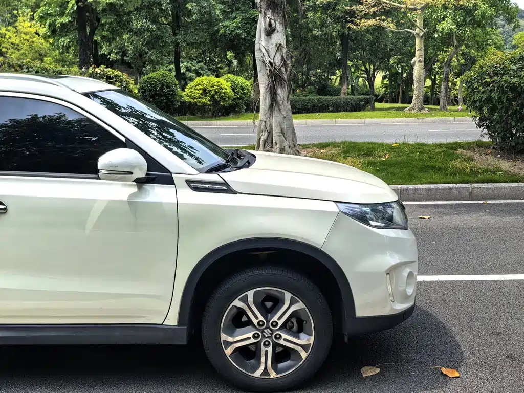 Suzuki Vitara 2016 — фото 17