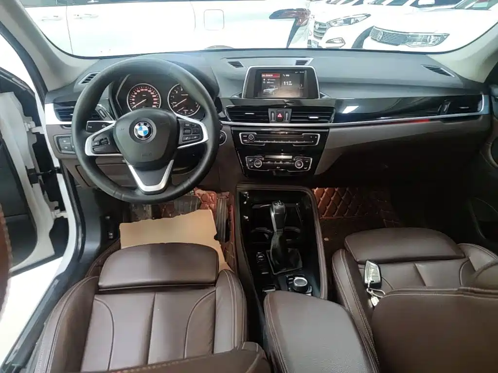 BMW X1 2018 — фото 10