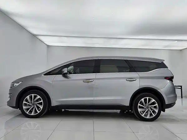 Geely Jiaji 2019