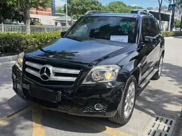 Mercedes-Benz GLK-Class 2011