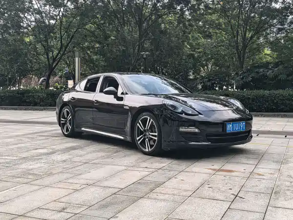 Porsche Panamera 2012