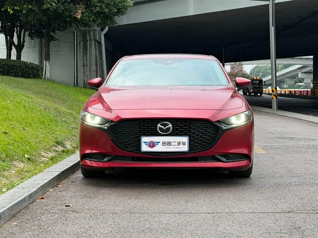 Mazda 3 Axela 2023