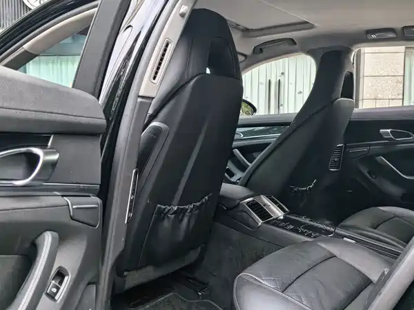 Porsche Panamera 2012
