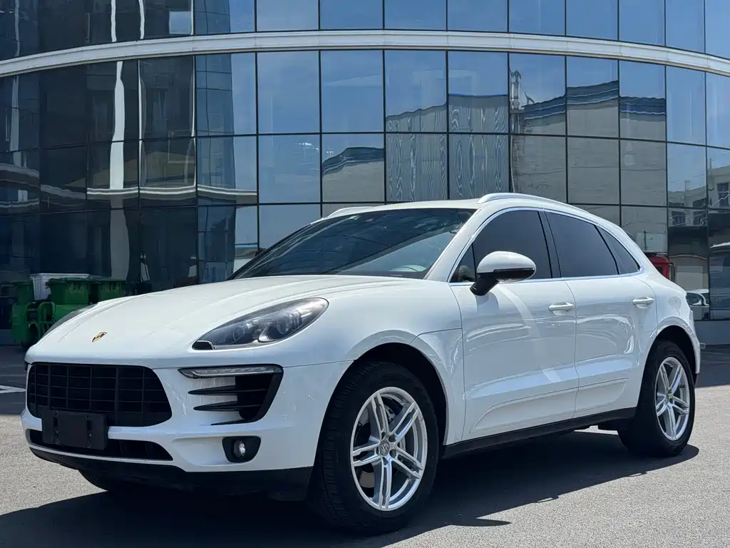 Porsche Macan 2017 — фото 1