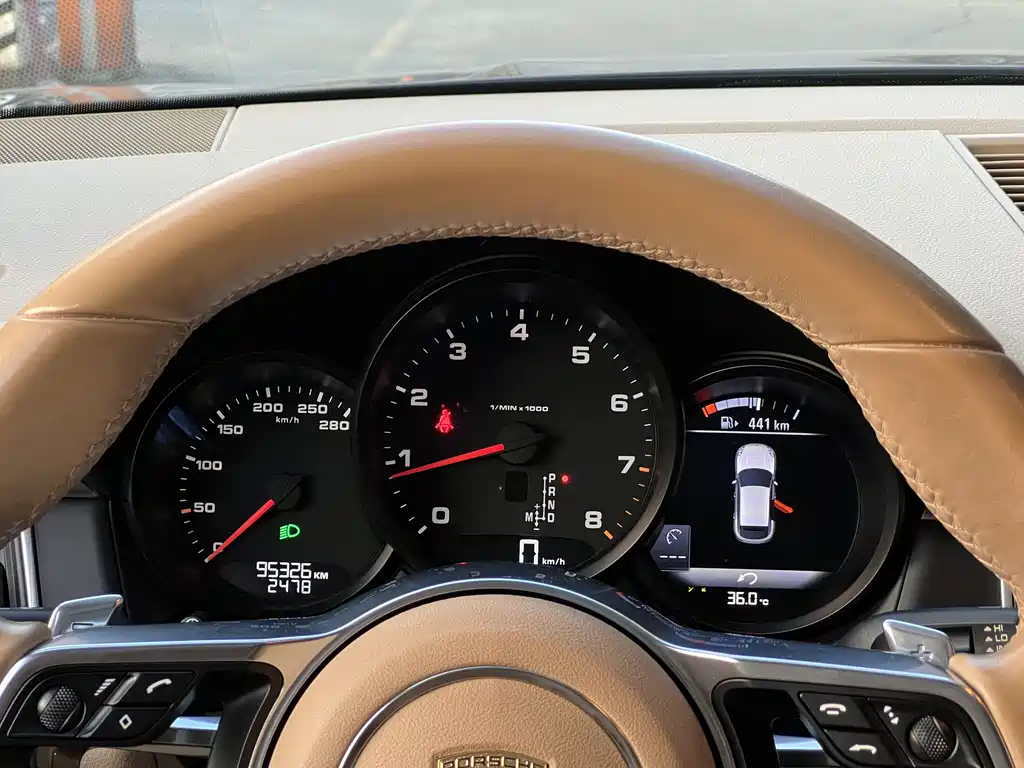 Porsche Macan 2015 — фото 13