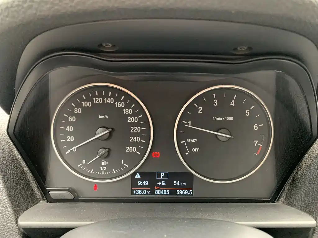 BMW 1 Series 2015 — фото 22