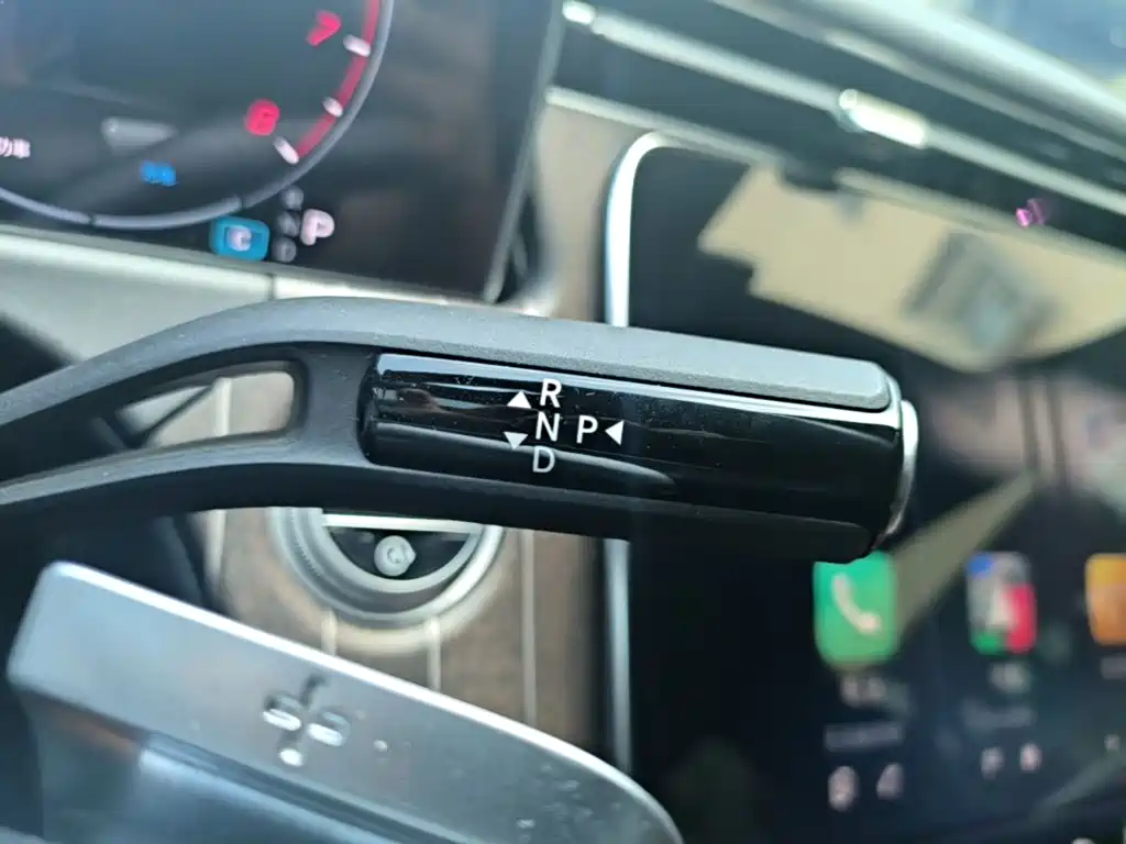 Mercedes-Benz E-Class 2025 — фото 14