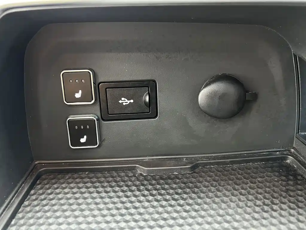 Haval H6 2023 — фото 12