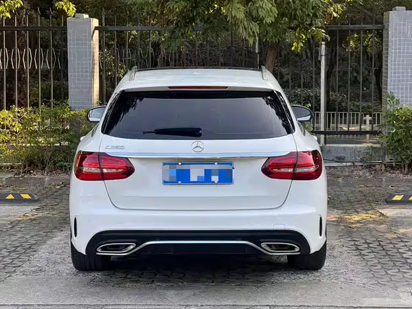 Mercedes-Benz C-Class 2020