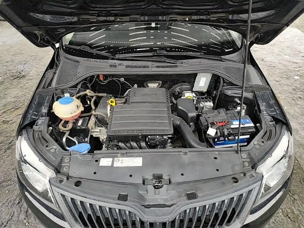 Skoda Rapid 2017 — фото 20