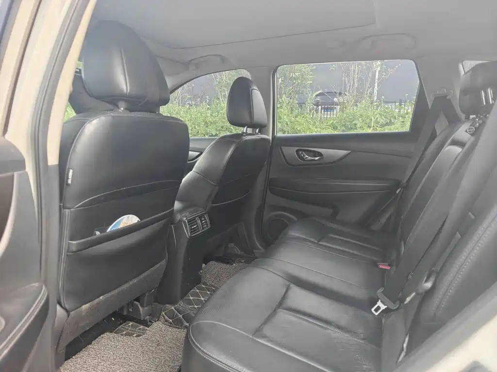 Nissan X-Trail 2015 — фото 14
