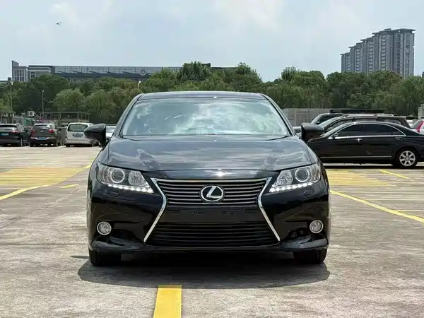 Lexus ES 2012