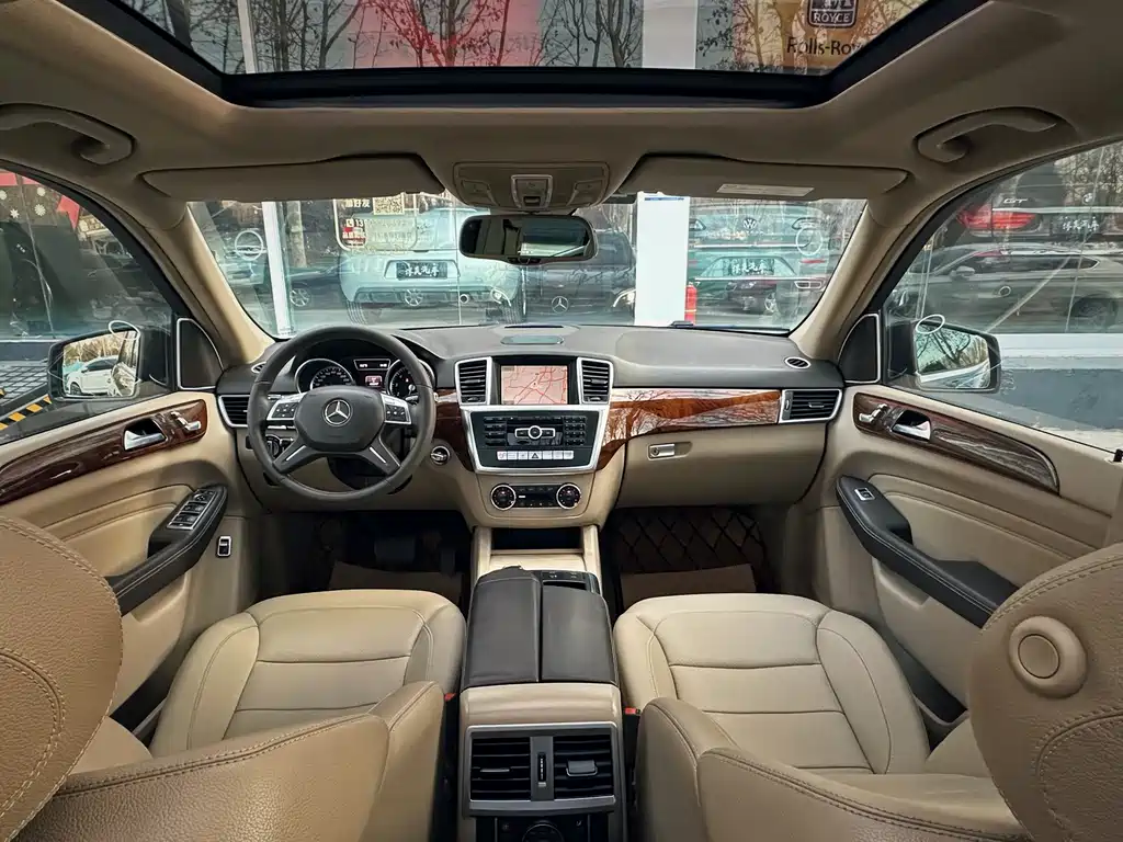 Mercedes-Benz M-Class 2013 — фото 10
