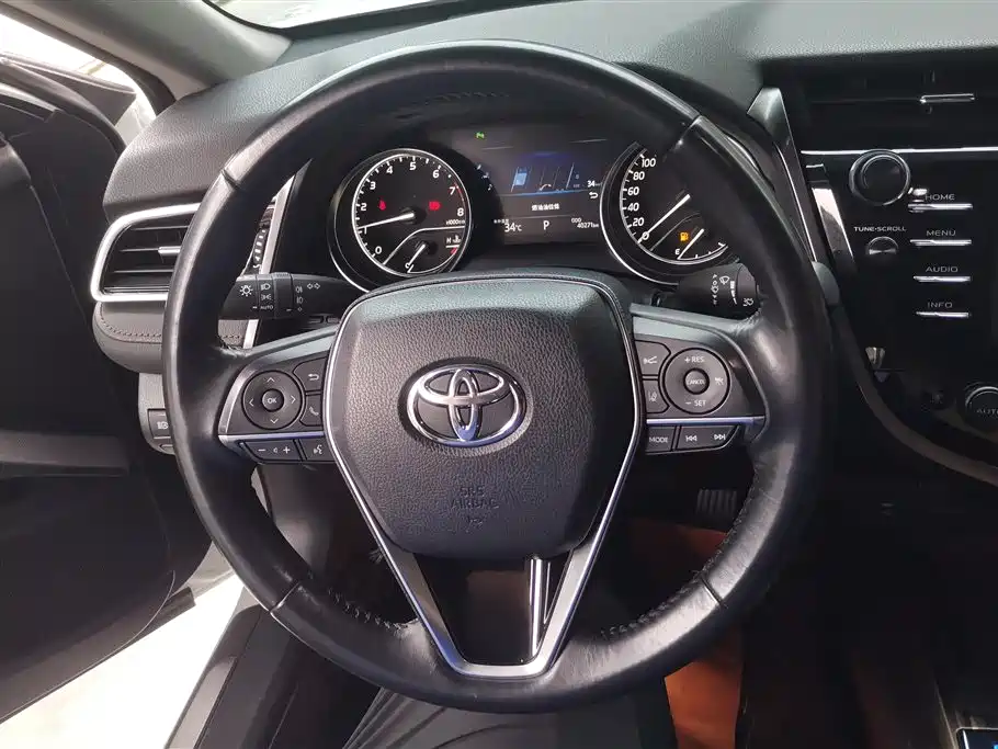 Toyota Camry 2021 — фото 14