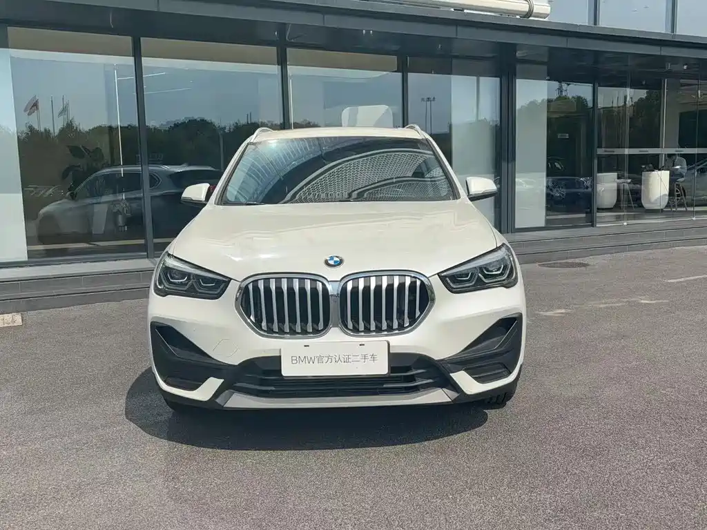 BMW X1 2021 — фото 2
