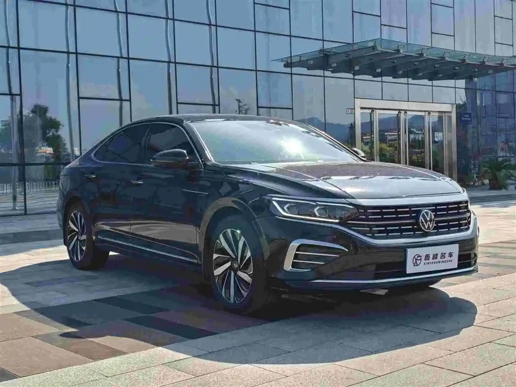 Volkswagen Passat 2025