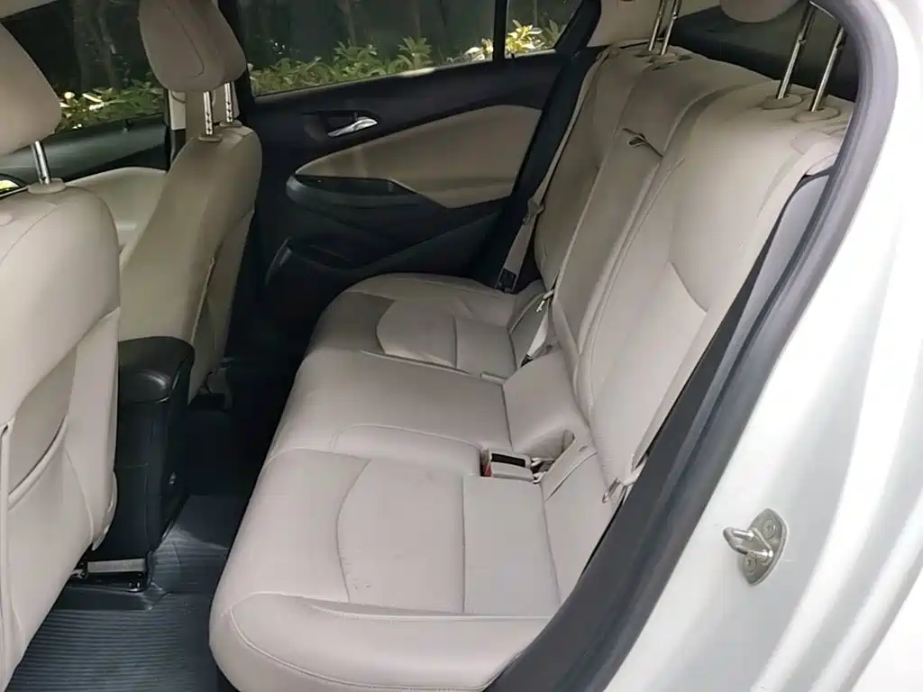 Chevrolet Cruze 2015 — фото 17
