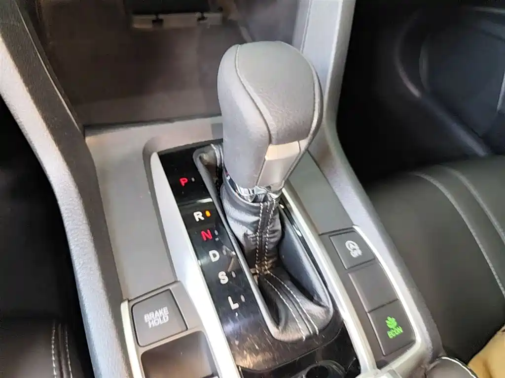 Honda Civic 2020 — фото 14