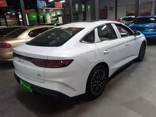 BYD Qin L 2025