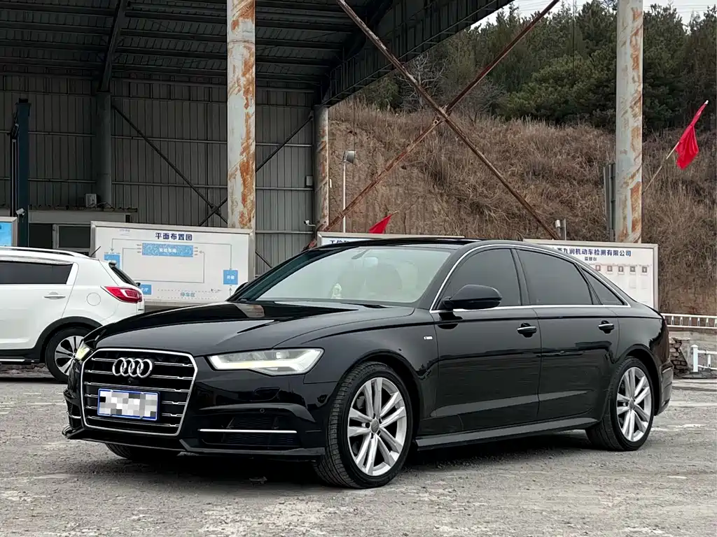 Audi A6L 2019 — фото 1