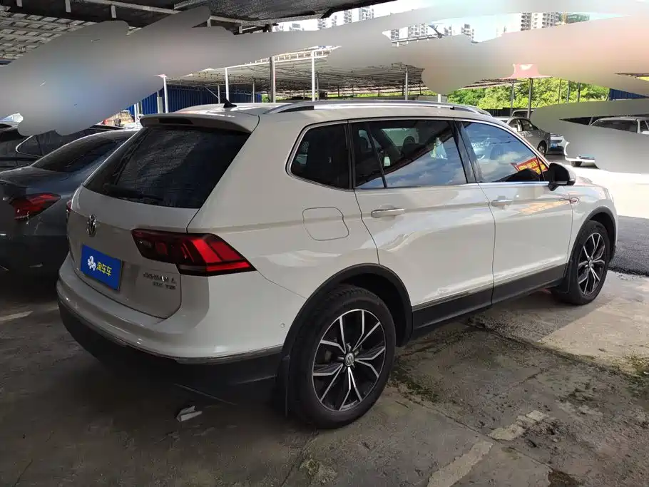 Volkswagen Tiguan L 2019