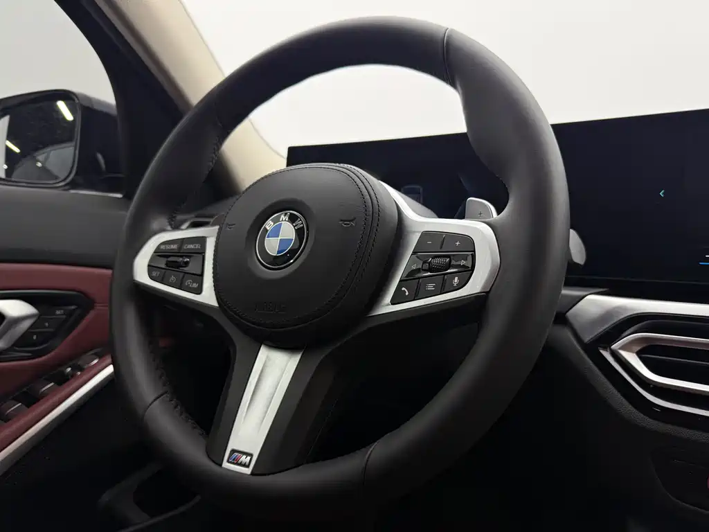 BMW 3 Series 2022 — фото 11