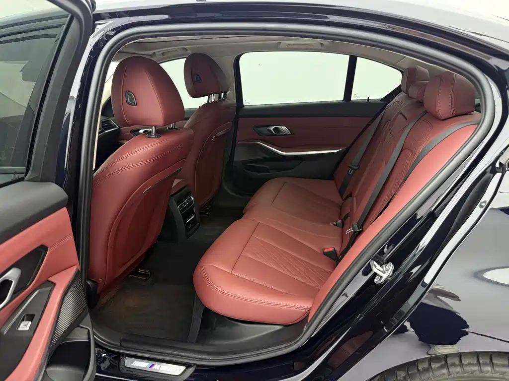 BMW 3 Series 2022 — фото 16