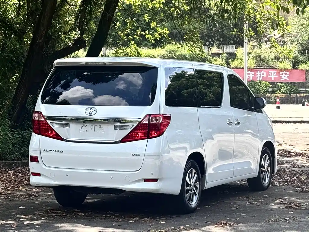 Toyota Alphard 2015 — фото 4