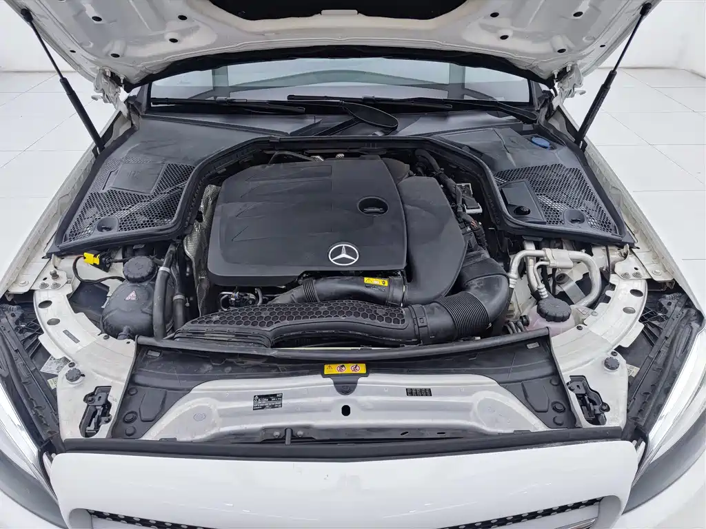 Mercedes-Benz C-Class 2019 — фото 21