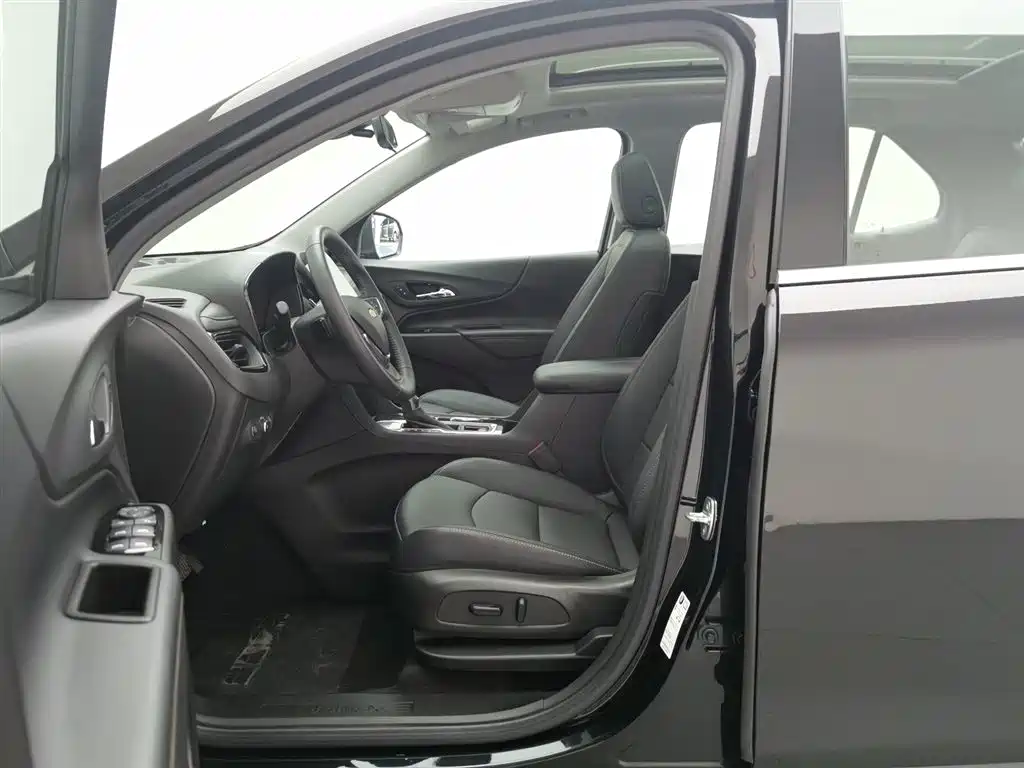 Chevrolet Equinox 2023 — фото 10