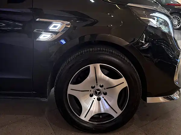 Mercedes-Benz Vito 2024