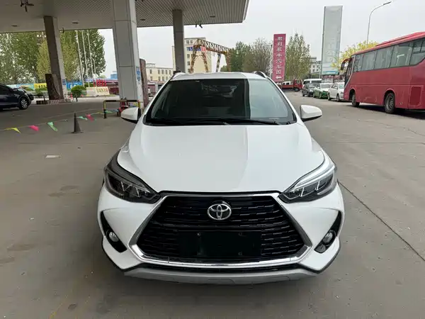 Toyota Yaris L 2022