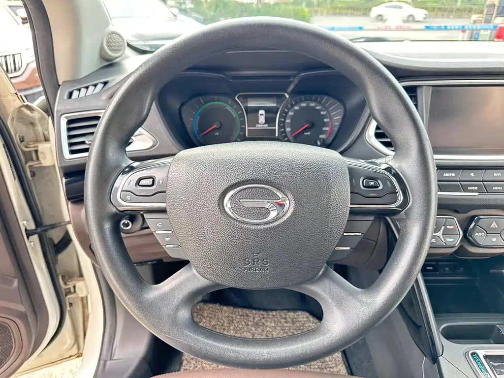 GAC Trumpchi GS4 New Energy 2018 — фото 16