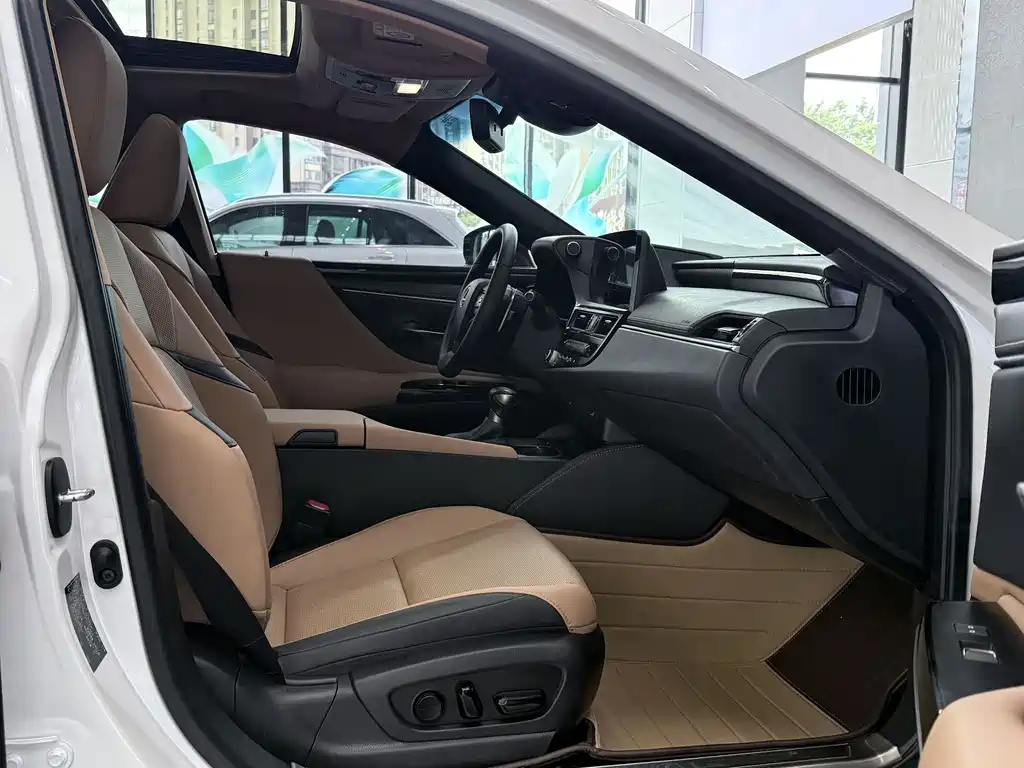 Lexus ES 2023 — фото 10