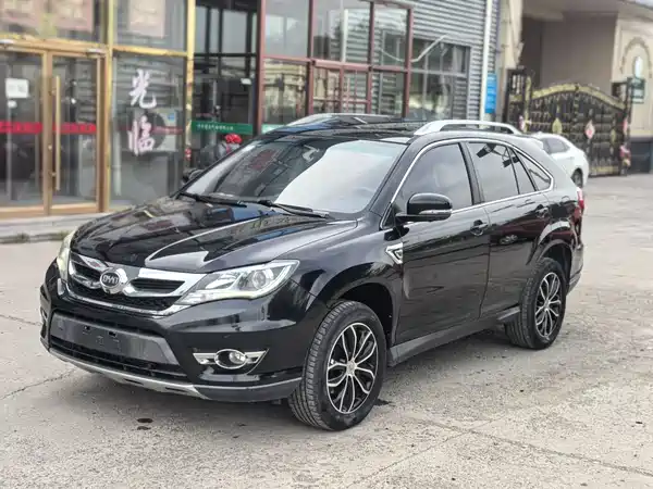 BYD S7 2015