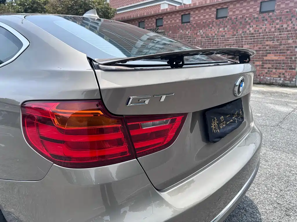 BMW 3 Series GT 2016 — фото 9
