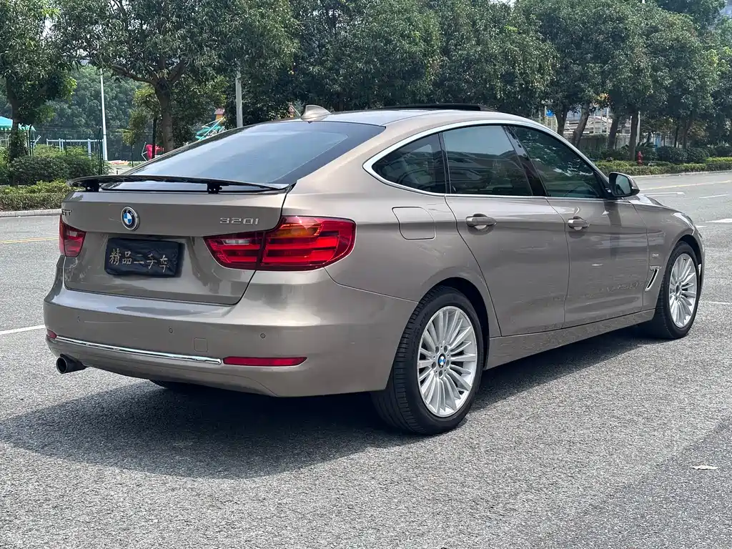 BMW 3 Series GT 2016 — фото 12